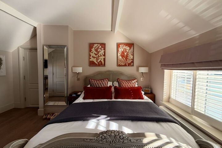 Room 5 of 41