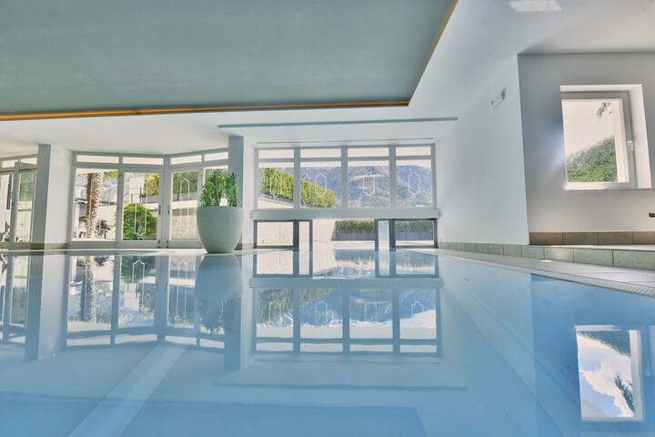 Pools & Facilities