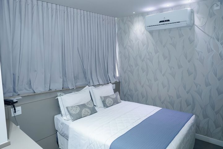 Room 38 of 100
