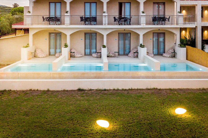 Hotel 87 of 89