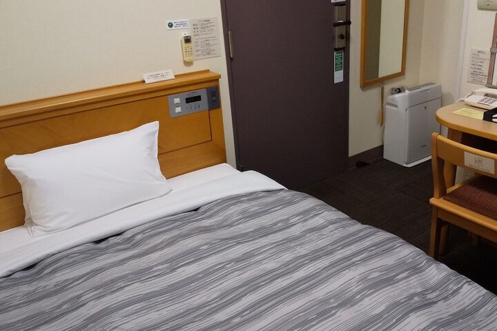 Room 6 of 21