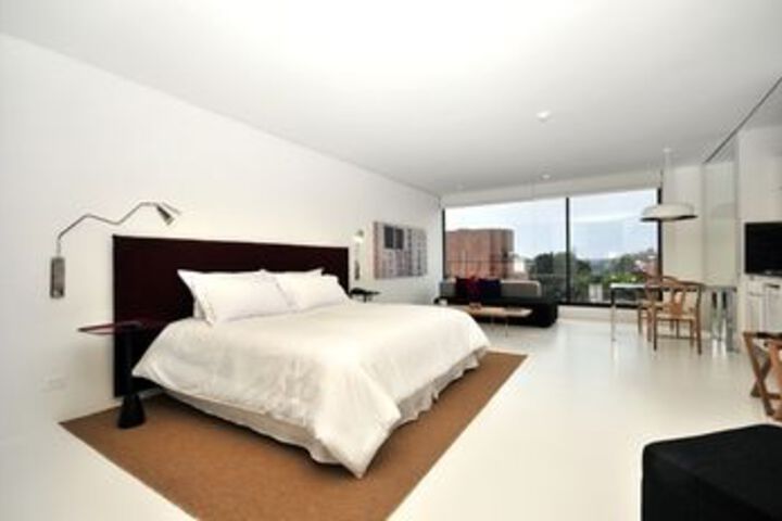Room 10 of 50