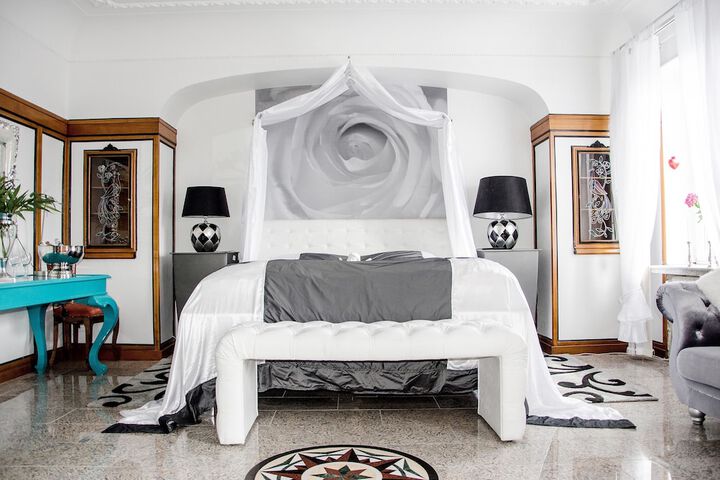 Room 5 of 43