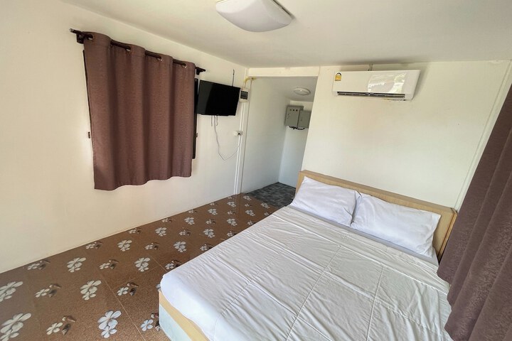 Room 26 of 109