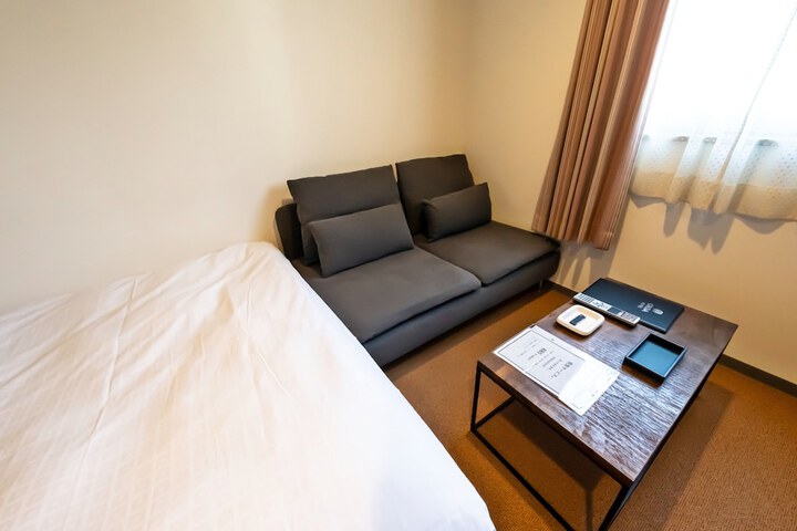 Room 107 of 239