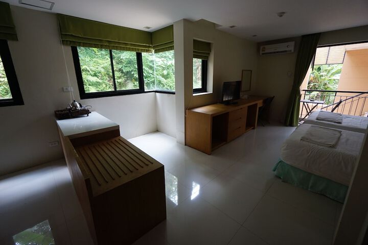 Room 18 of 40