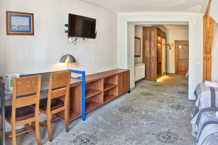 Room 70 of 210