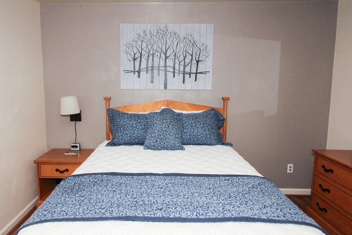 Room 6 of 61