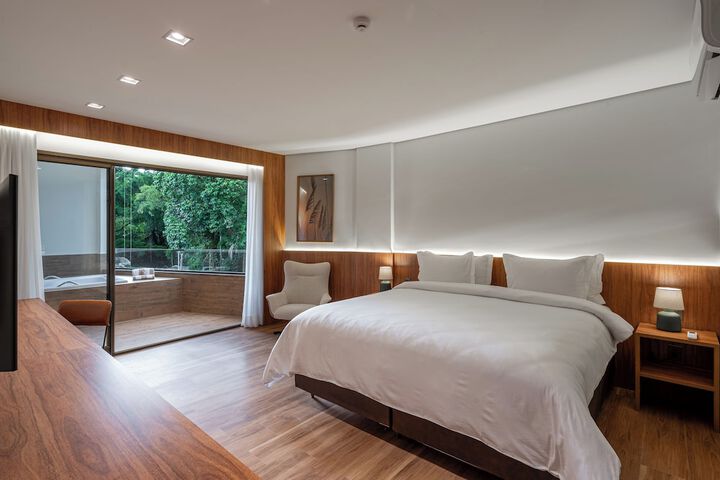 Room 16 of 26