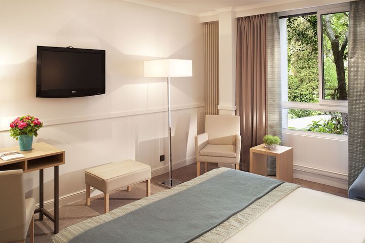 Room 12 of 47