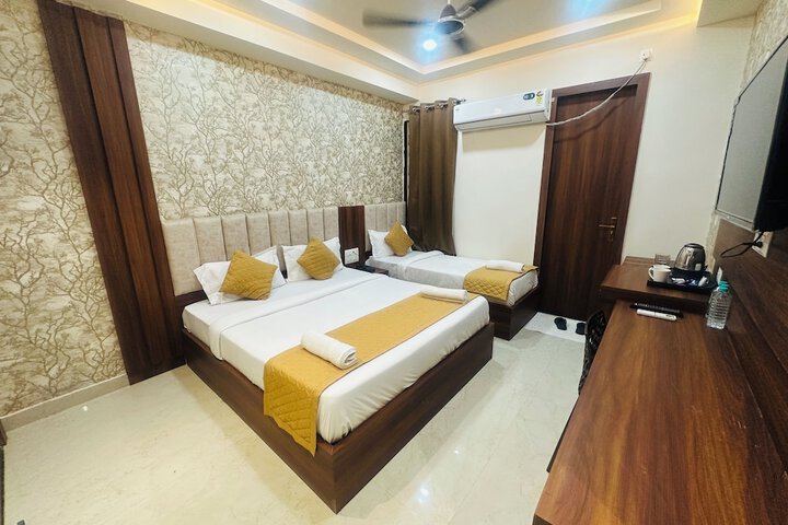 Room 21 of 74