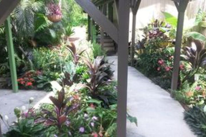 Hotel Exterior 8 of 24