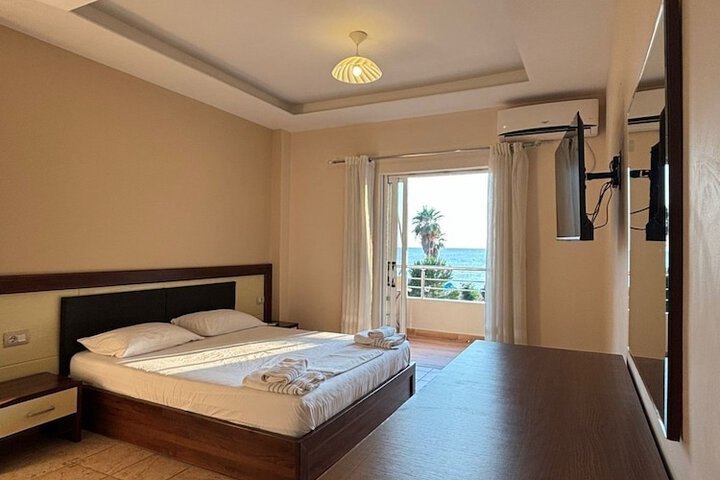Room 54 of 108
