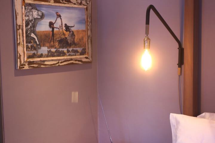 Room 8 of 89