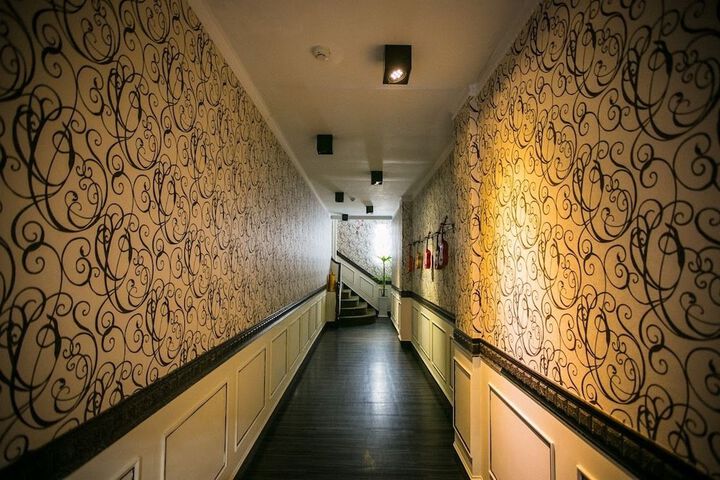 Ballroom/Hall 15 of 17