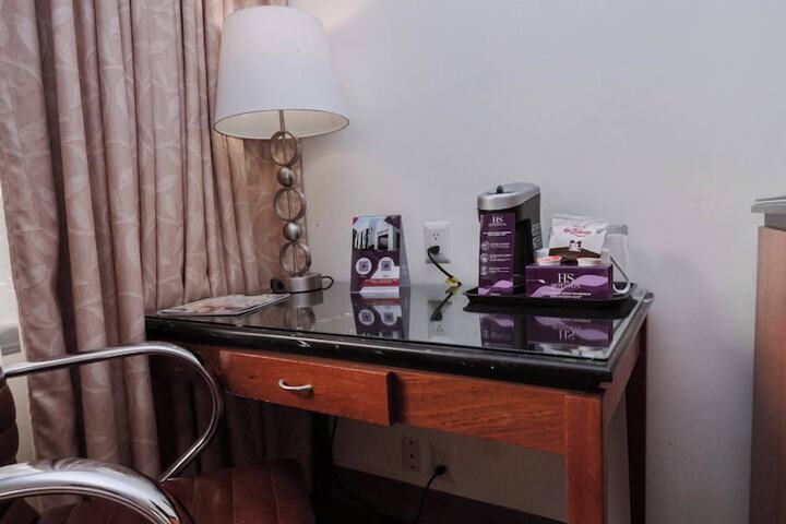 Room 21 of 156
