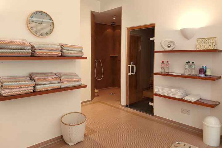 Spa 70 of 99