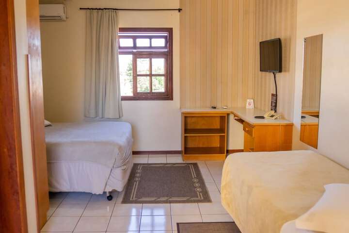 Room 14 of 35