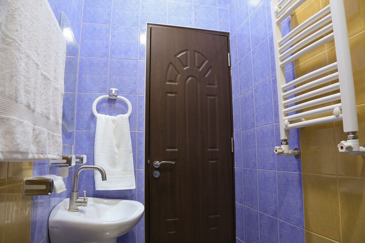 Room 17 of 30