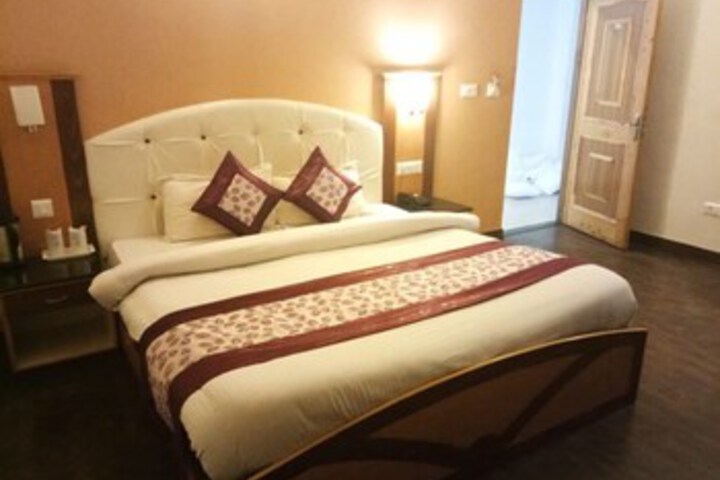 Room 21 of 39
