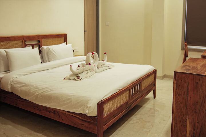 Room 28 of 81