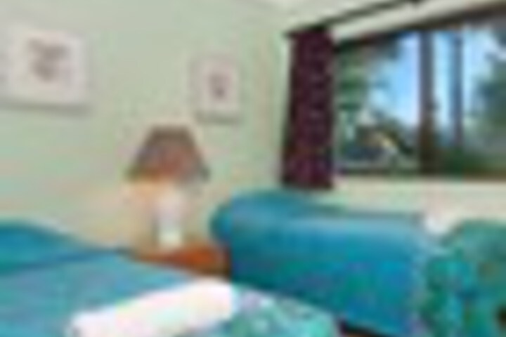 Room 8 of 30