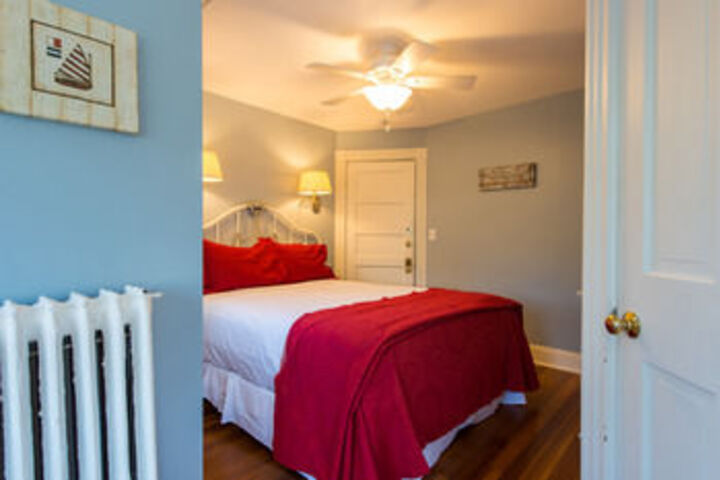Room 3 of 11
