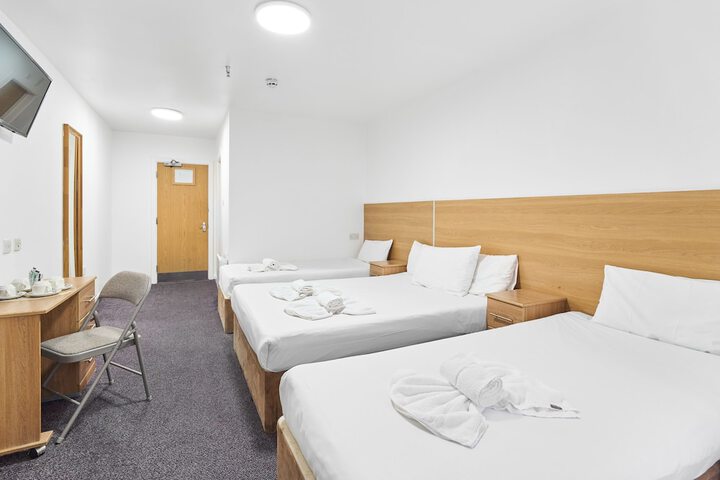 Room 32 of 58