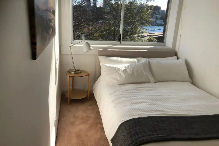 Room 2 of 19