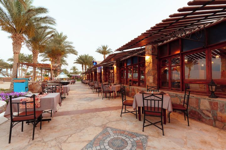 Dining 60 of 104