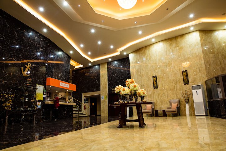 Hotel 76 of 76