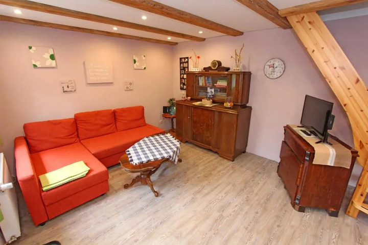 Room 2 of 11