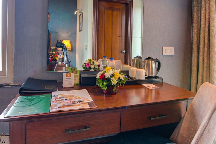 Room 28 of 118