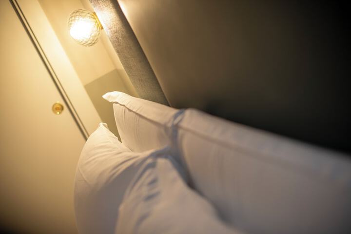 Room 6 of 109