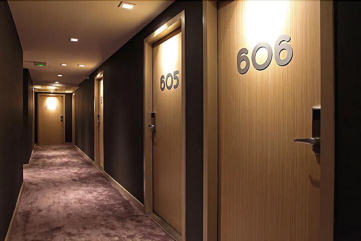 Ballroom/Hall 78 of 87