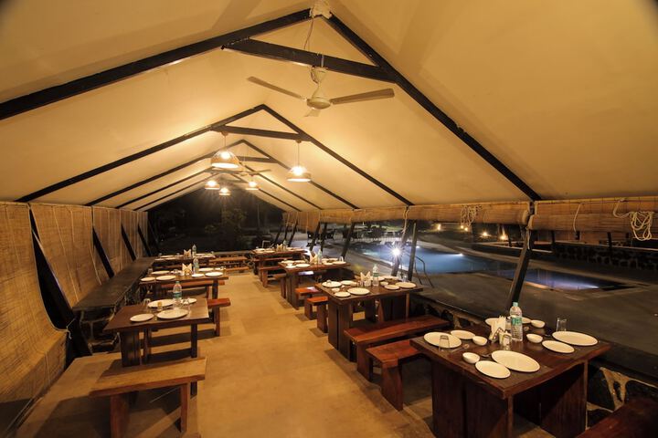 Dining 44 of 66