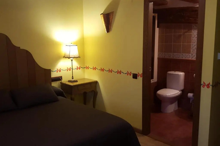 Room 3 of 15
