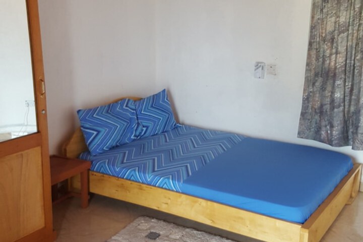 Room 7 of 8