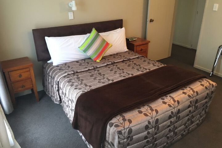 Room 12 of 92