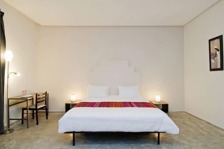 Room 14 of 34