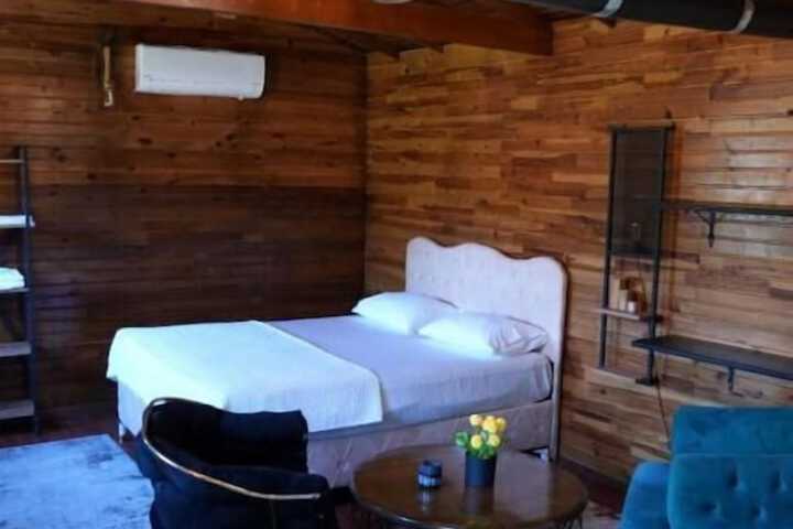 Room 7 of 23
