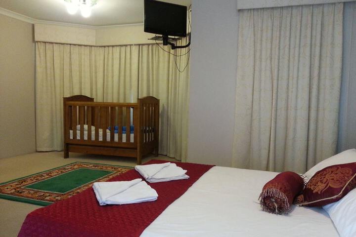 Room 3 of 5