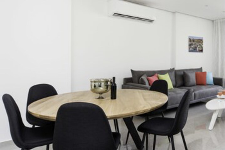 Room 7 of 20