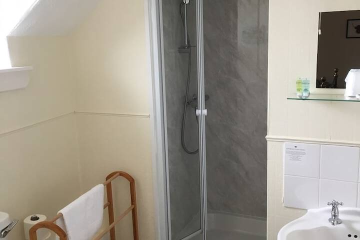 Room 13 of 29