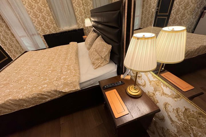 Room 64 of 86