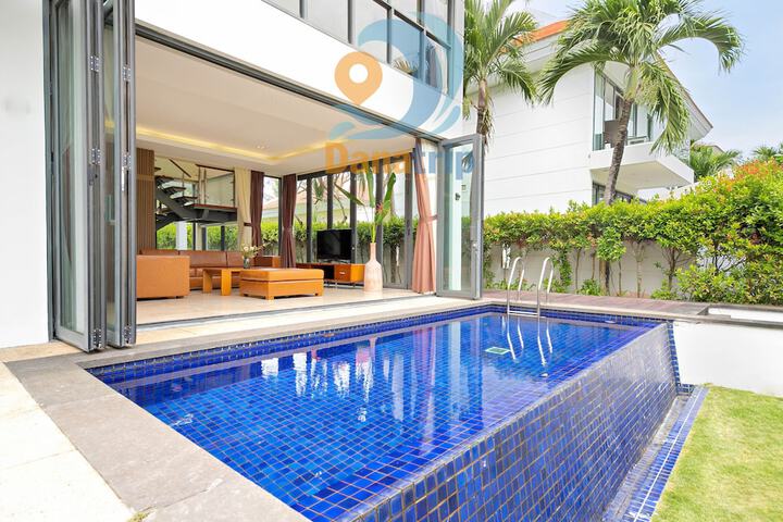 Pool 120 of 183