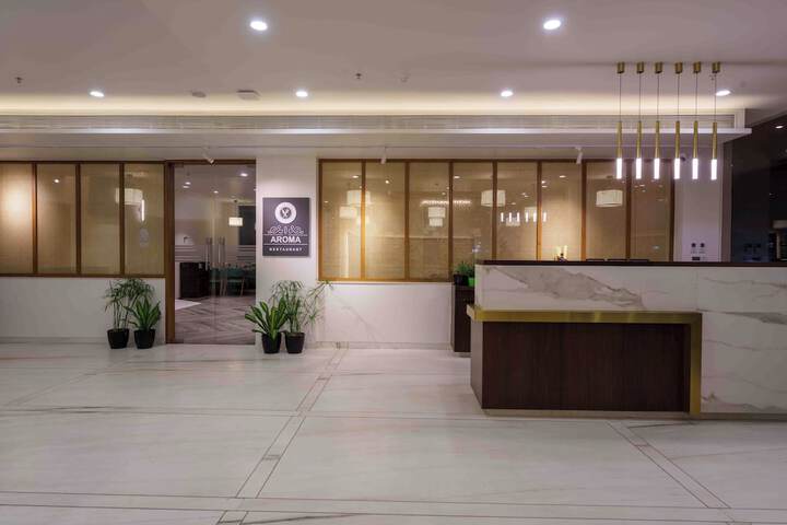 Hotel Interior 9 of 97