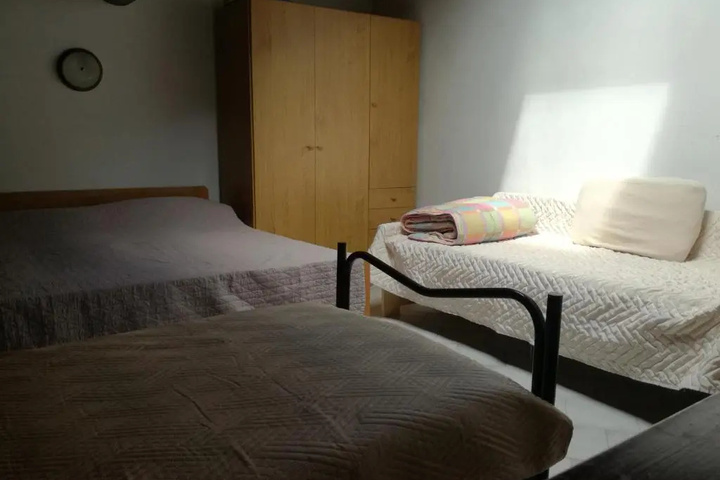 Room 2 of 24