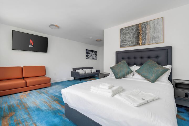 Room 8 of 42