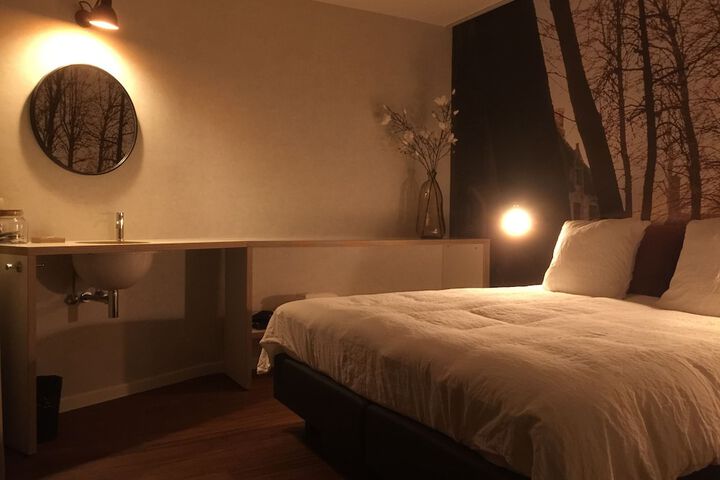 Room 22 of 62